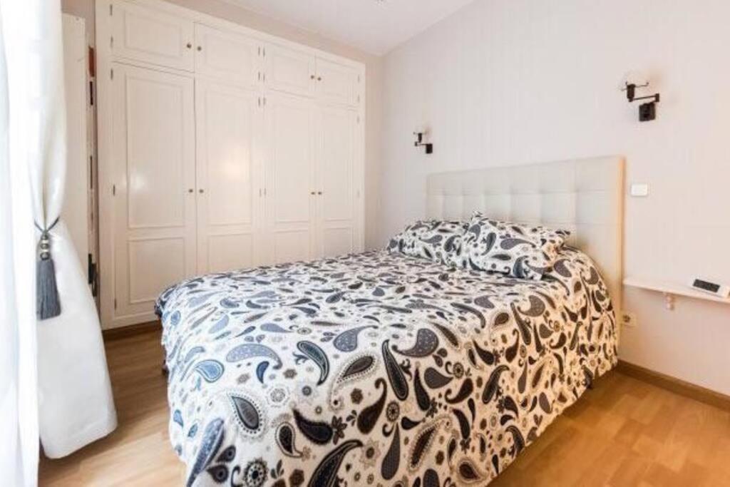 Luminoso Apartamento En Lavapies-Tirso De Molina مدريد المظهر الخارجي الصورة